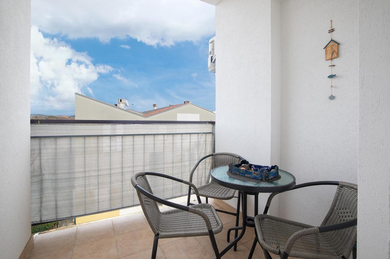 Apartment Little Gallery **** Ρόβινι Εξωτερικό φωτογραφία