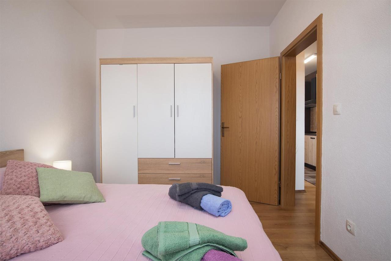 Apartment Little Gallery **** Ρόβινι Εξωτερικό φωτογραφία